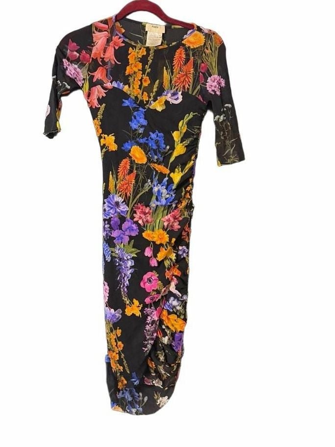 Fuzzi Ruched Floral-Print Bodycon Tulle Dress Size S Black
Italian made 2