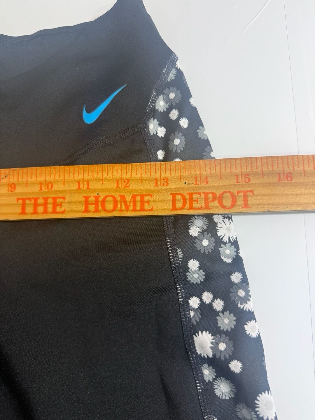Nike Dri-FIT Leggings Size M Black Daisy Side Panels 8