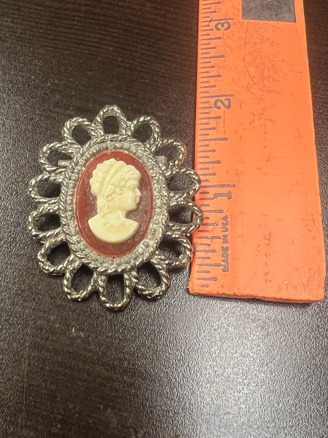 Vintage Cameo Brooch Lady Portrait Pin Silver Tone Oval 3