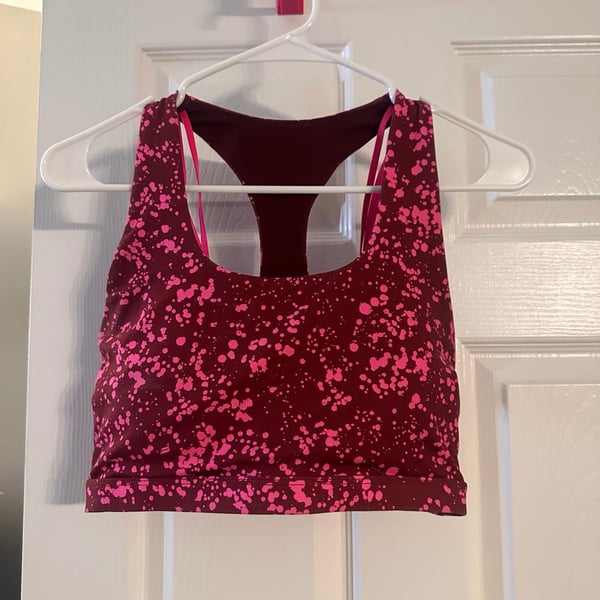 Fabletics Vaasa Sports Bra Size M Red Pink Splatter Print