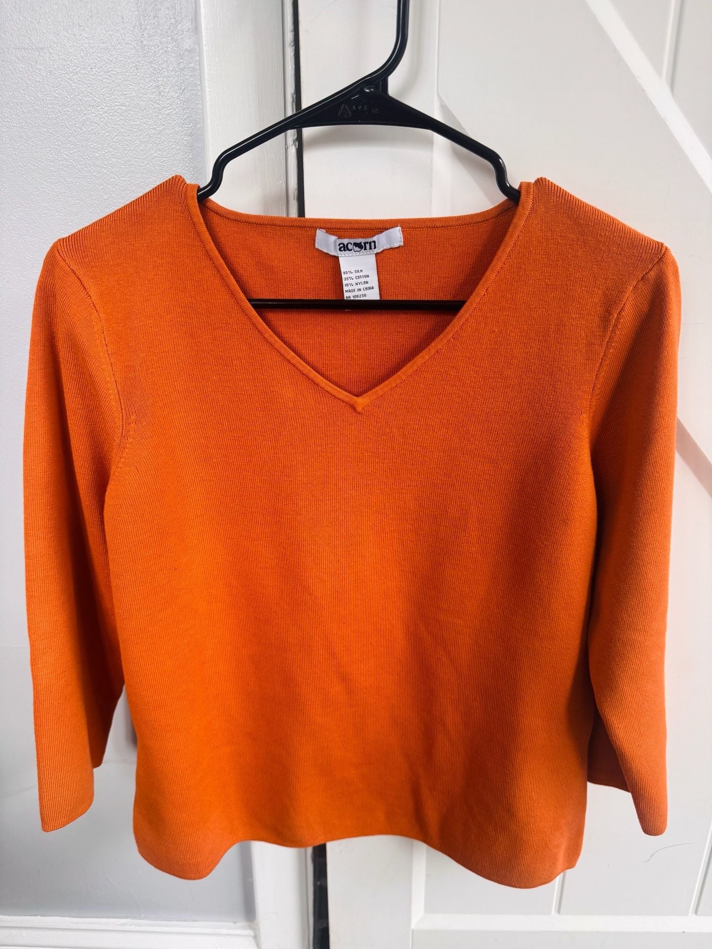 Acorn Orange V-Neck Long Sleeve Knit Sweater Size L Silk Cotton Blend 1