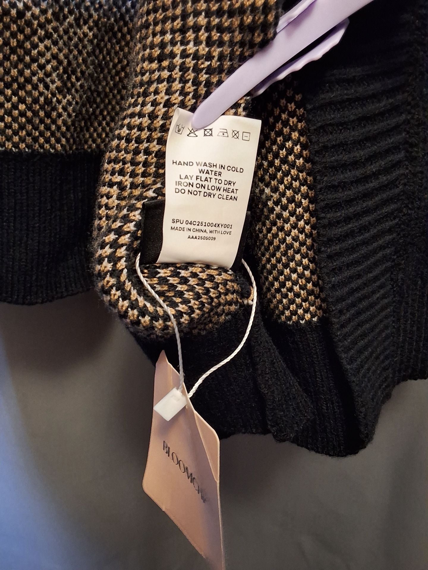 BloomChic Plus Size 4x 26 Gingerbread Holiday Jacquard Pockets Cardigan Sweater 11