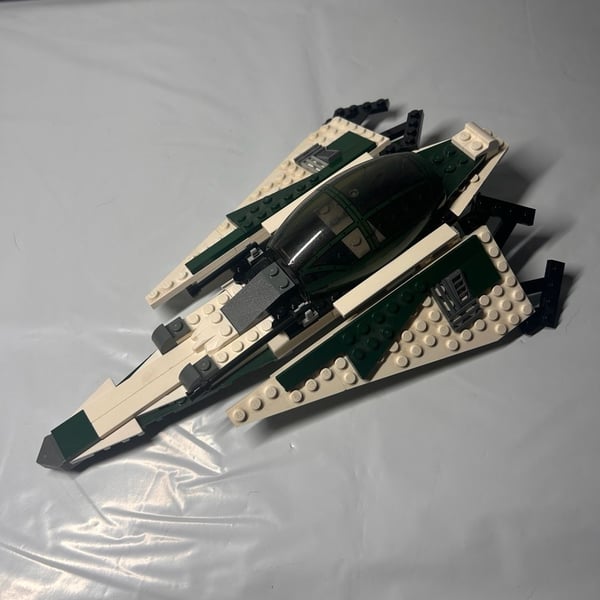 LEGO Star Wars Jedi Starfighter Green White Spacecraft