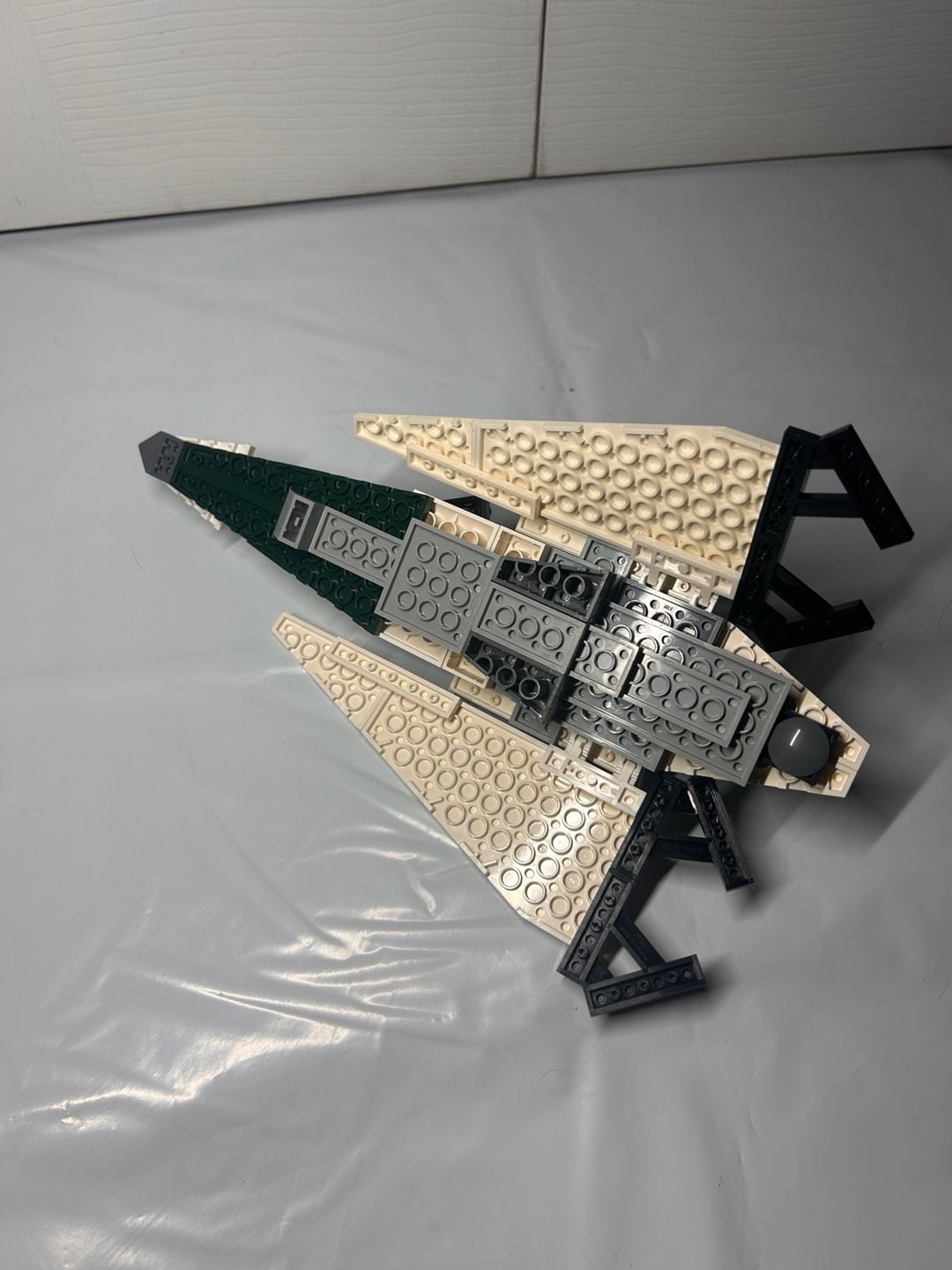 LEGO Star Wars Jedi Starfighter Green White Spacecraft 3