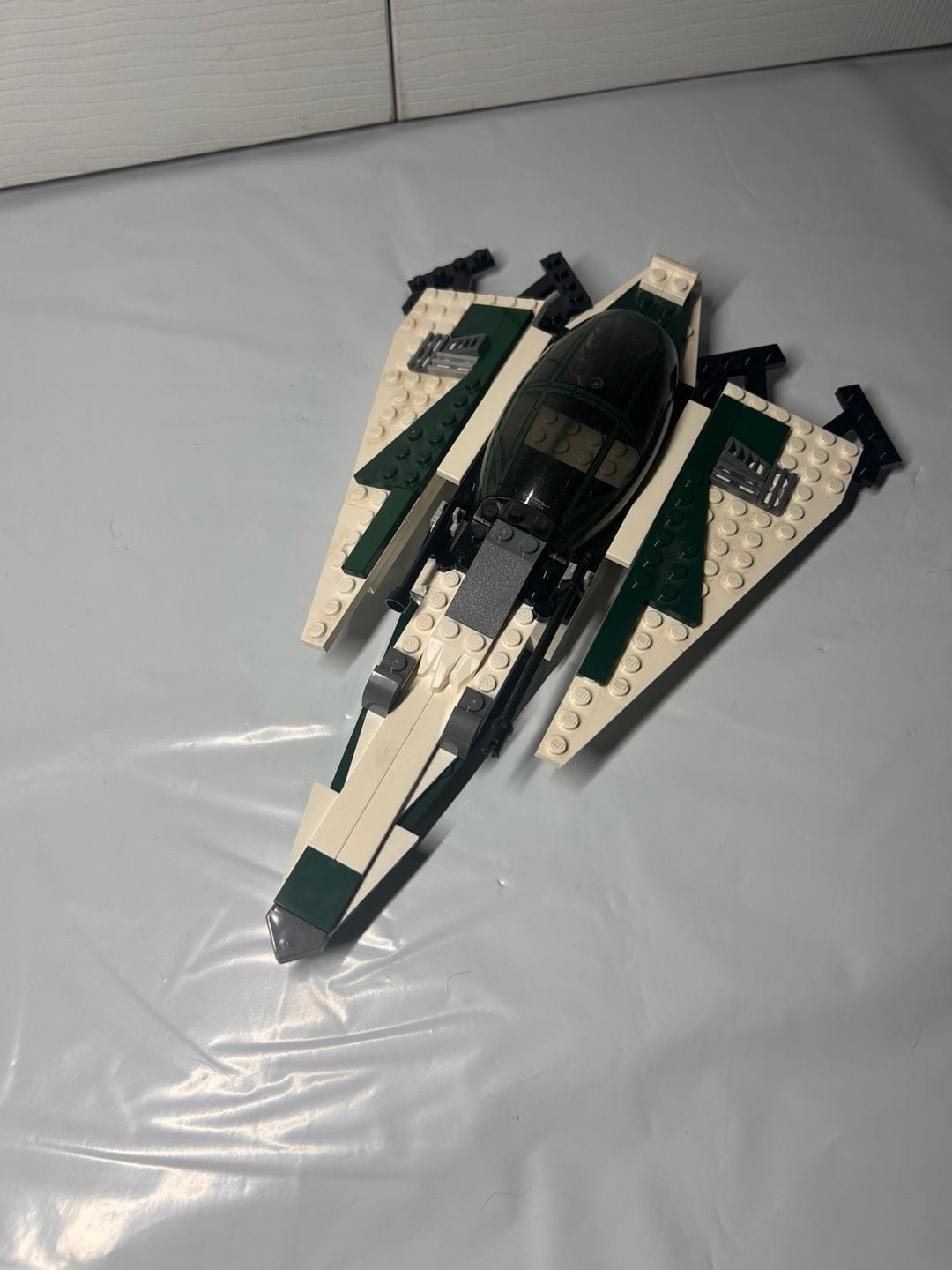 LEGO Star Wars Jedi Starfighter Green White Spacecraft 4
