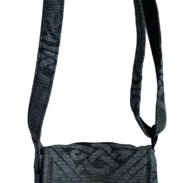 Calzeat Celtic Collection Crossbody Bag Green Wool Pattern