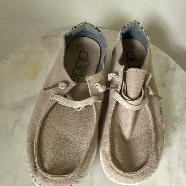 Dude Wendy Snake Linen Cuff Size 7 Beige Suede Slip-On Shoes