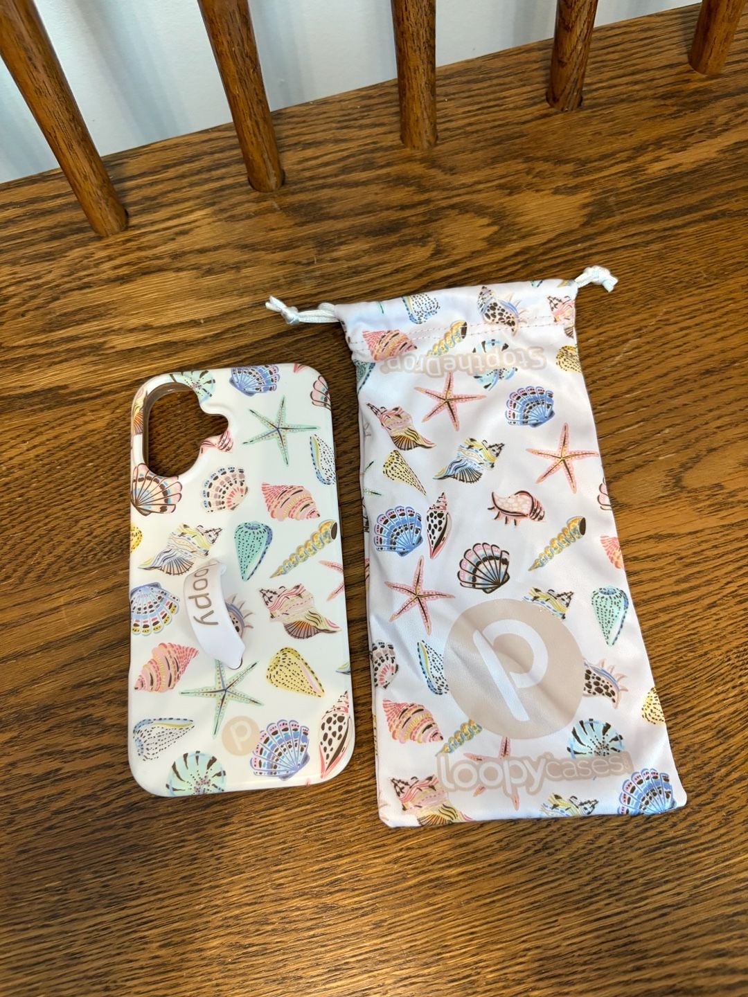 Loopy Cases Coastal Shells iPhone 17 Righty Case and Pouch Set 1