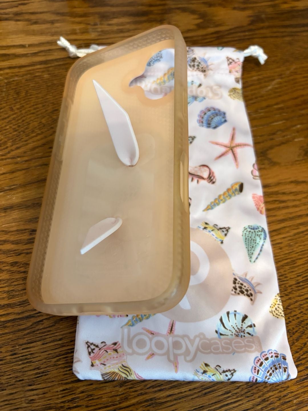 Loopy Cases Coastal Shells iPhone 17 Righty Case and Pouch Set 5