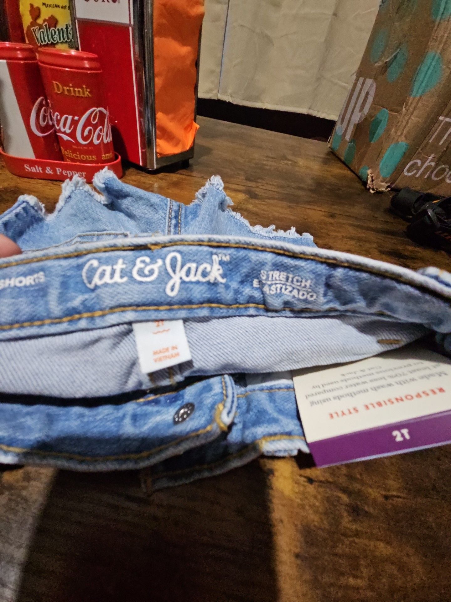 (235) Cat & Jack Floral Denim Shorts Size 2T 6