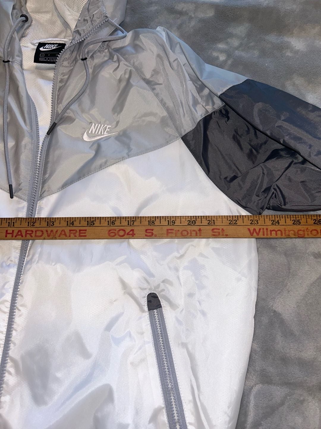 Mens Nike Windbreaker Jacket Size small White Black Hooded Windbreaker 6