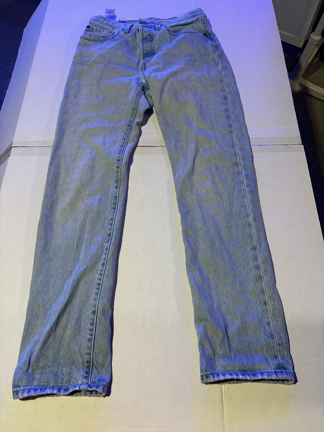 Levi's Premium Button Fly Jeans Size 30x32 Light Wash Denim 2