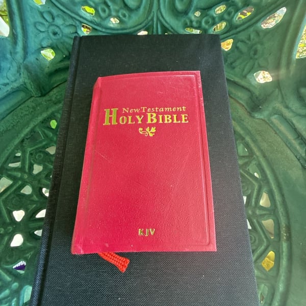 KJV New Testament Holy Bible Red Letter Edition Pocket Size