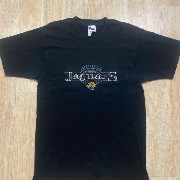 Pro Player Jacksonville Jaguars T-Shirt Size M Black Embroidered NFL