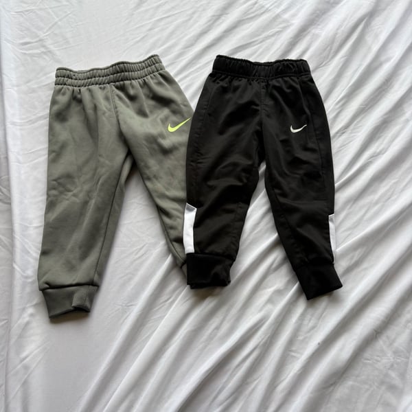 Nike Therma-Fit Pants Size 2T Black and Gray Joggers Set