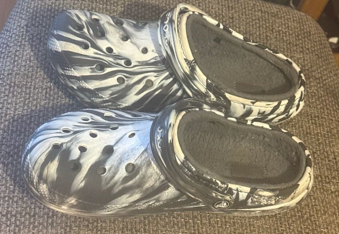 Crocs Unisex Classic Marbled Clog Black/White (8M/10W) 5