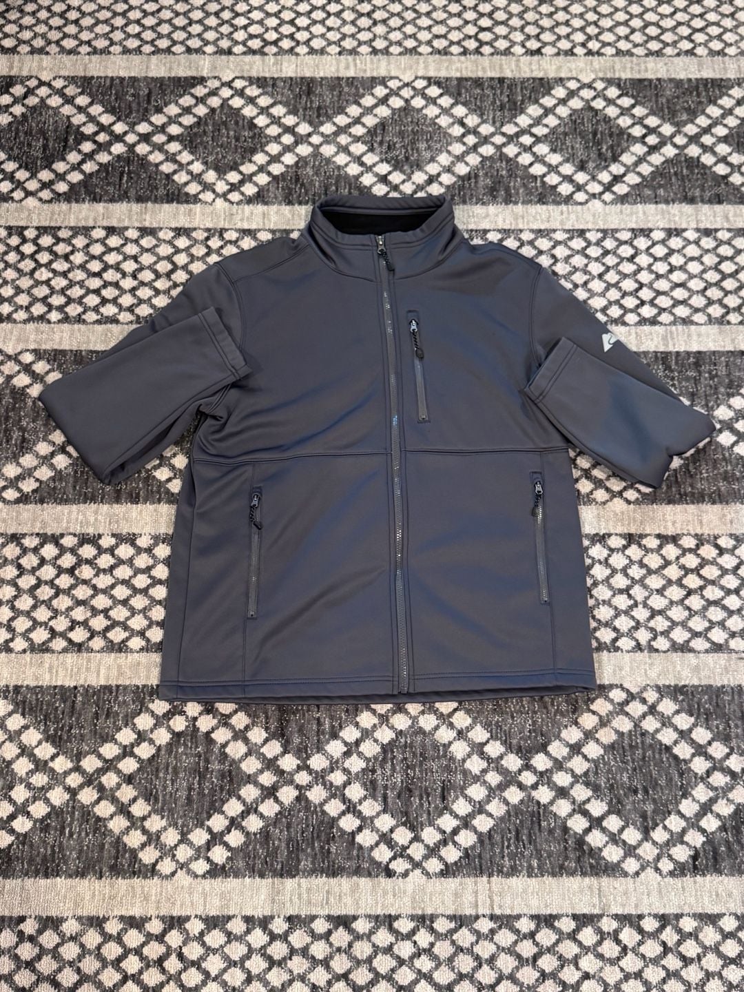 Ozark Trail Men's Softshell Jacket Size M Gray Outdoor Gear 2