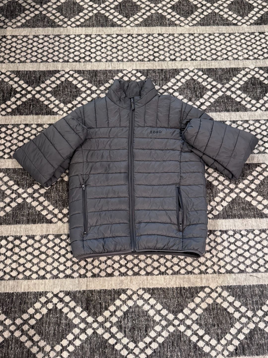 IZOD Men's Puffer Jacket Size M Gray Quilted Full Zip Coat with Pockets 2