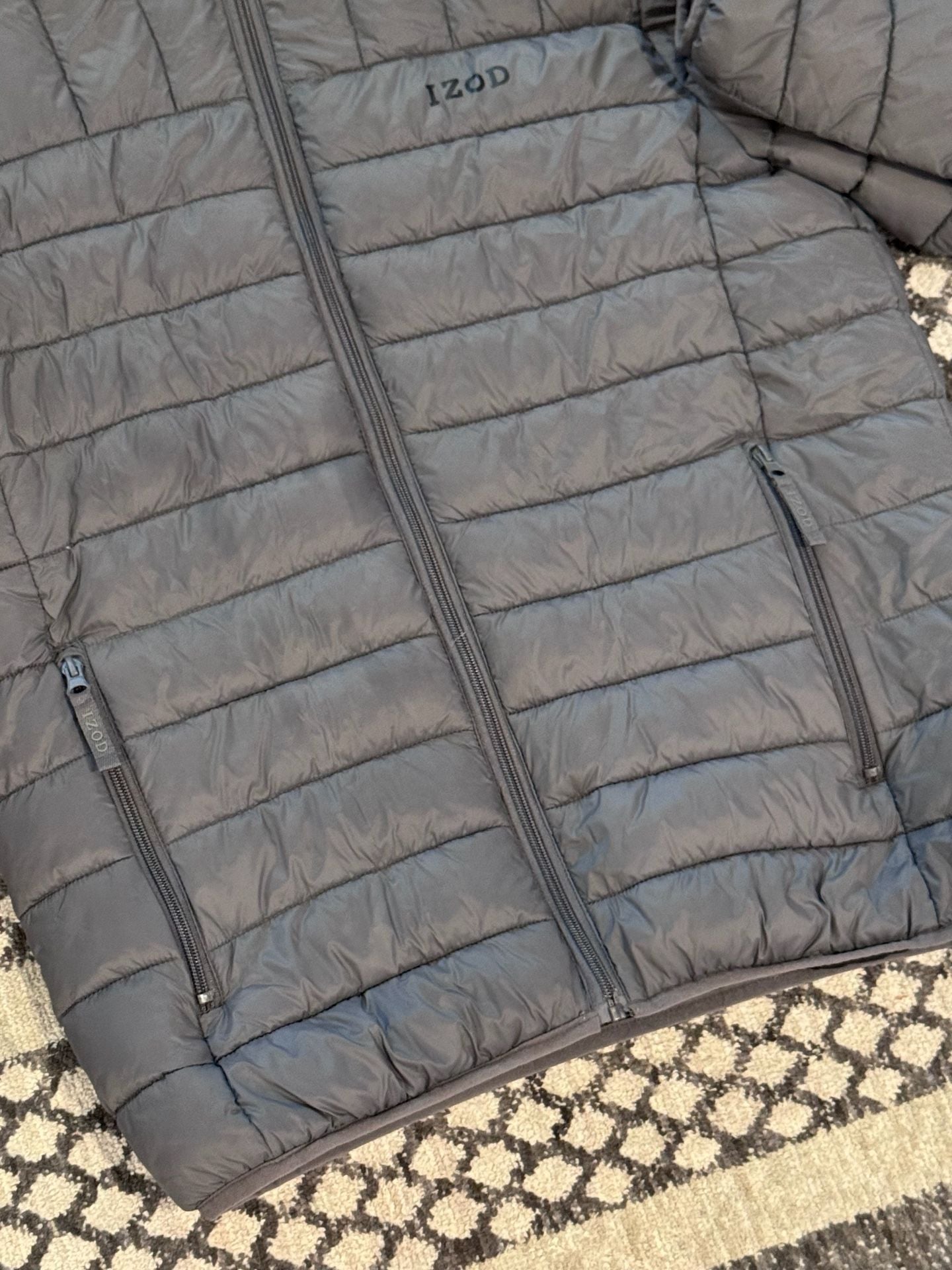 IZOD Men's Puffer Jacket Size M Gray Quilted Full Zip Coat with Pockets 5
