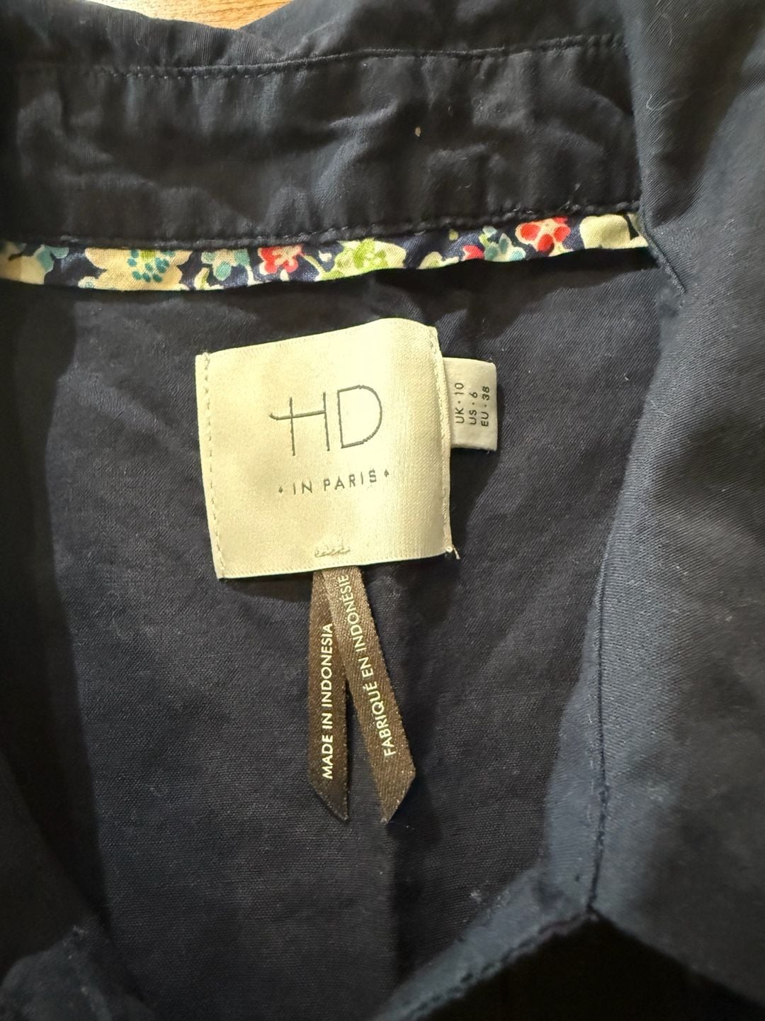 HD in Paris Sleeveless Button Down Tunic (p1) 3