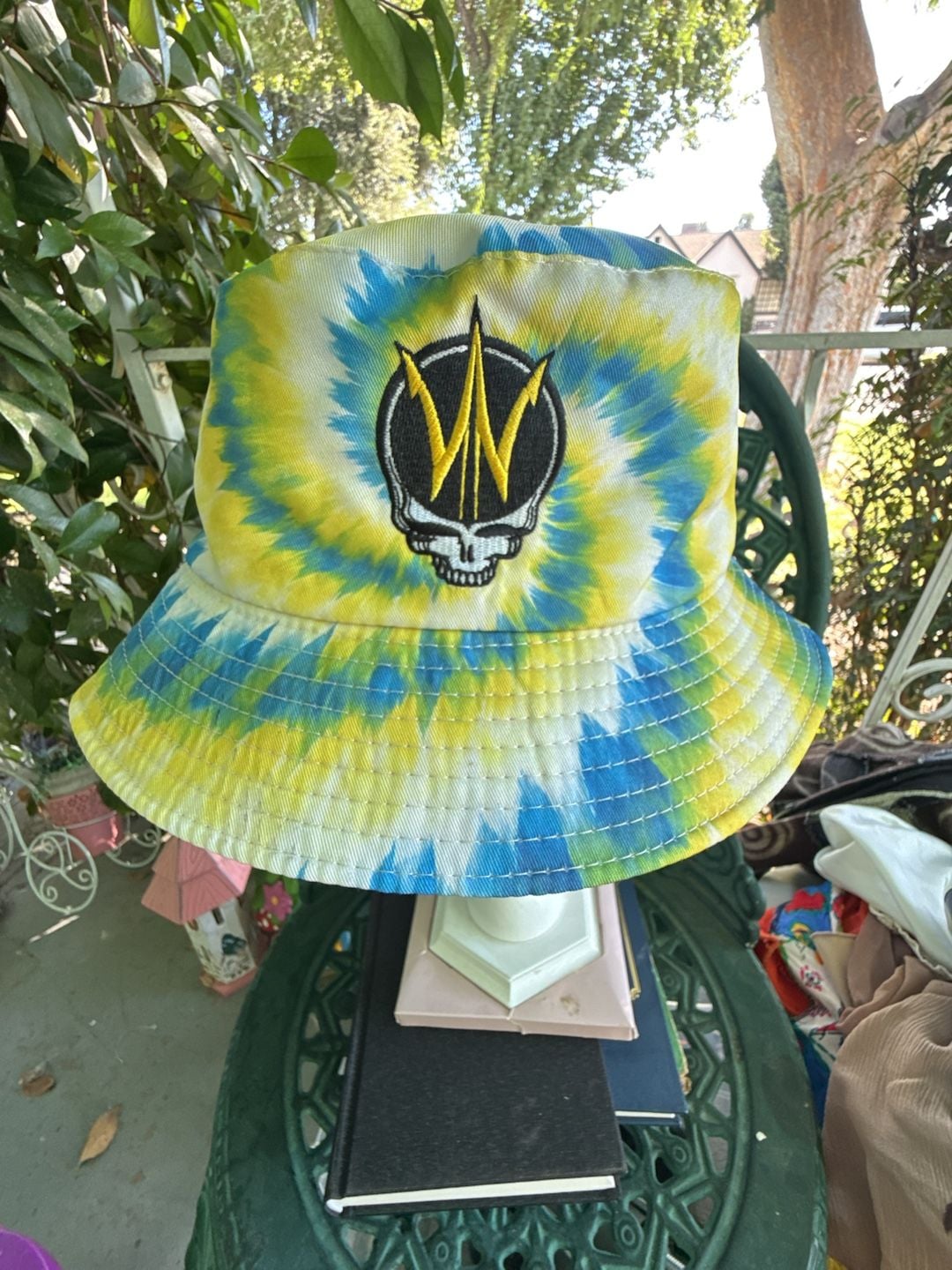 Dead.net Tie Dye Bucket Hat Yellow Blue Grateful Dead Skull Logo 3