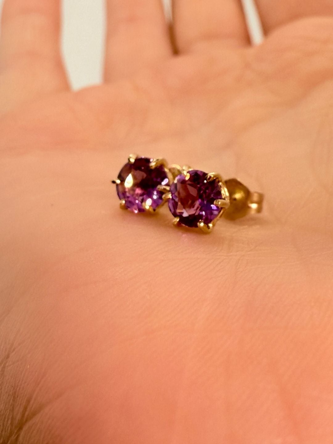14K Solid Yellow Gold Amethyst Round Prong Stud Earrings Purple February 6