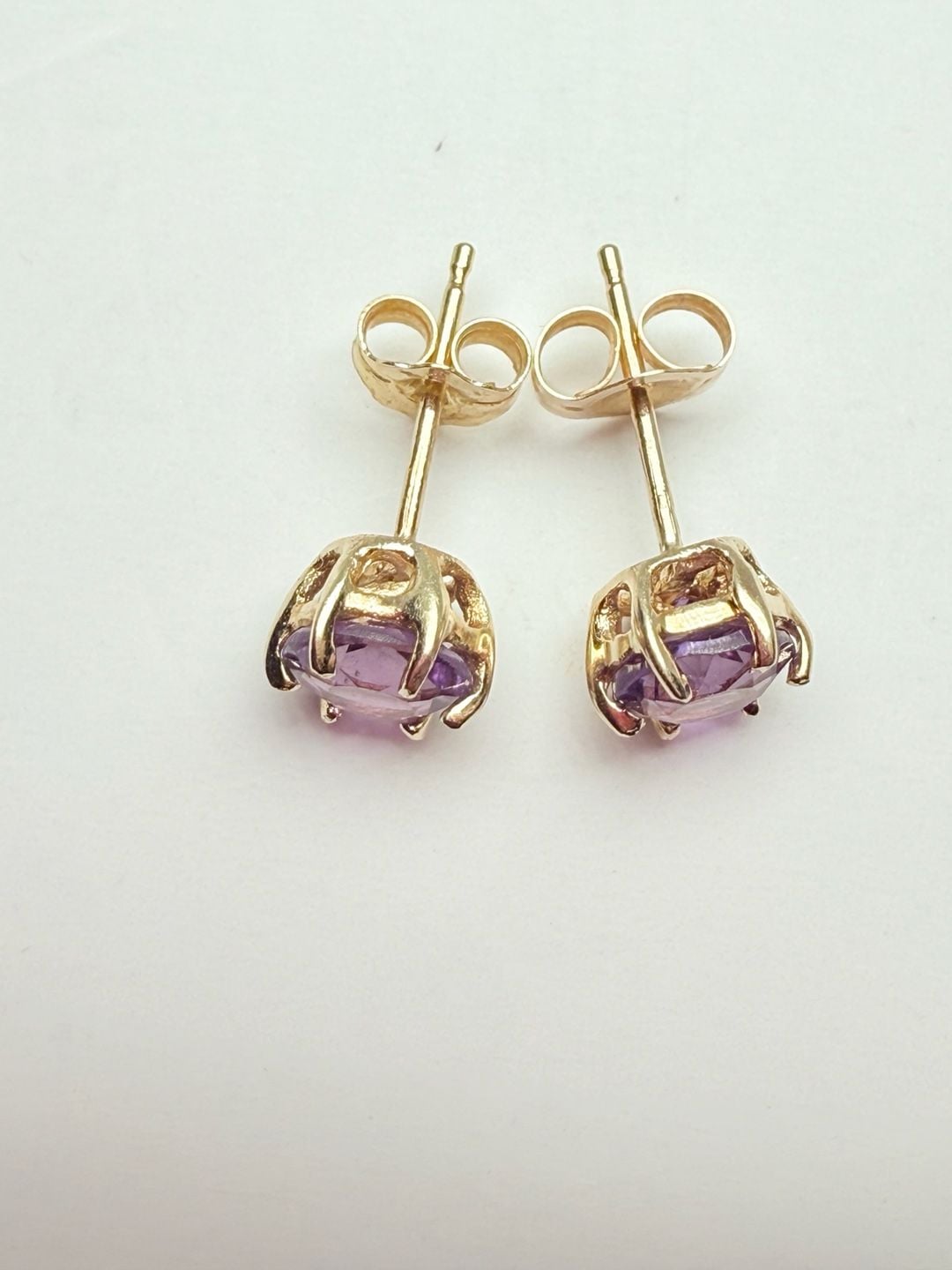 14K Solid Yellow Gold Amethyst Round Prong Stud Earrings Purple February 10