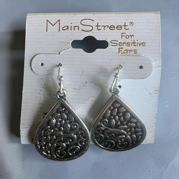 Main Street For Sensitive Ears Teardrop Dangle Earrings Silver