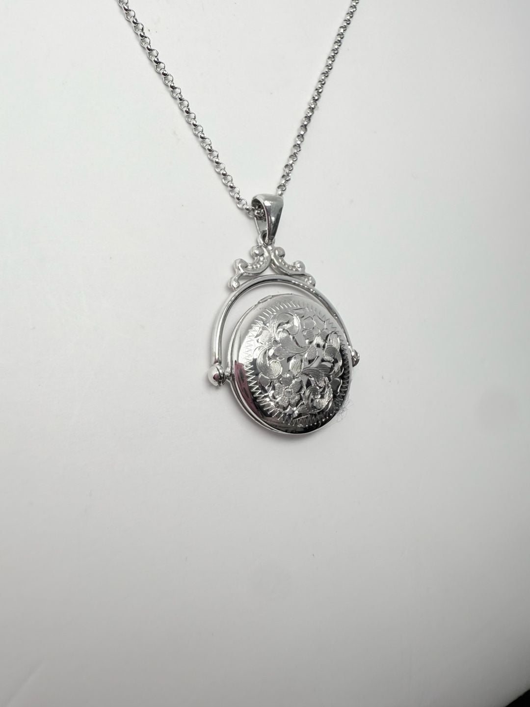 Vintage Victorian Sterling Silver Revolving Locket Necklace Silver Etched 3