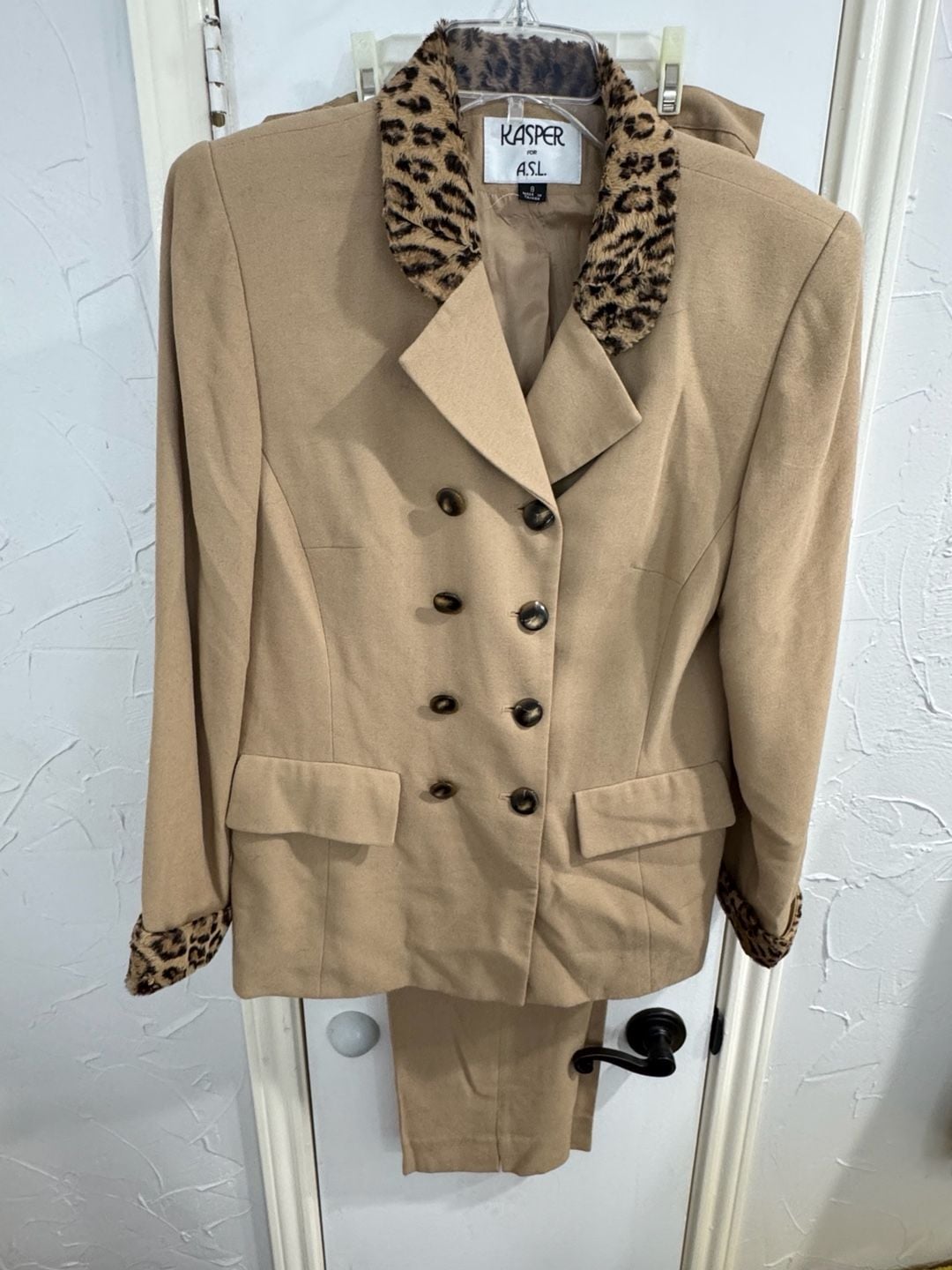 Kasper for A.S.L. Leopard Camel Faux Fur Trim Suit Size 8 1