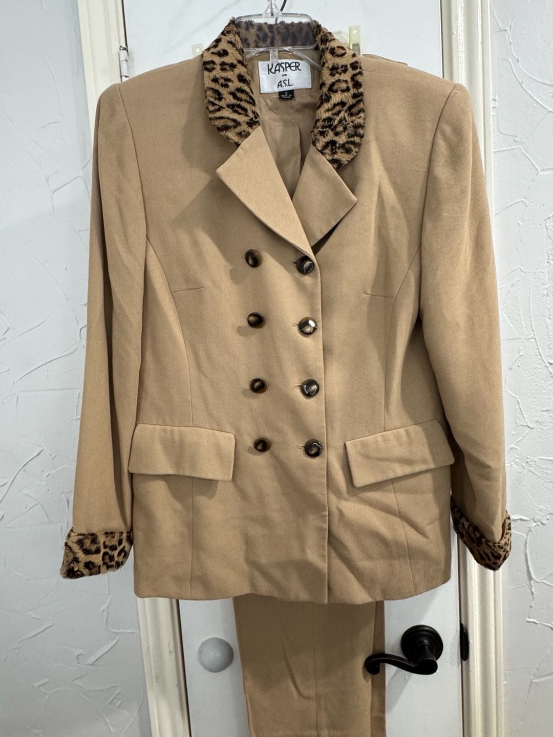 Kasper for A.S.L. Leopard Camel Faux Fur Trim Suit Size 8 2