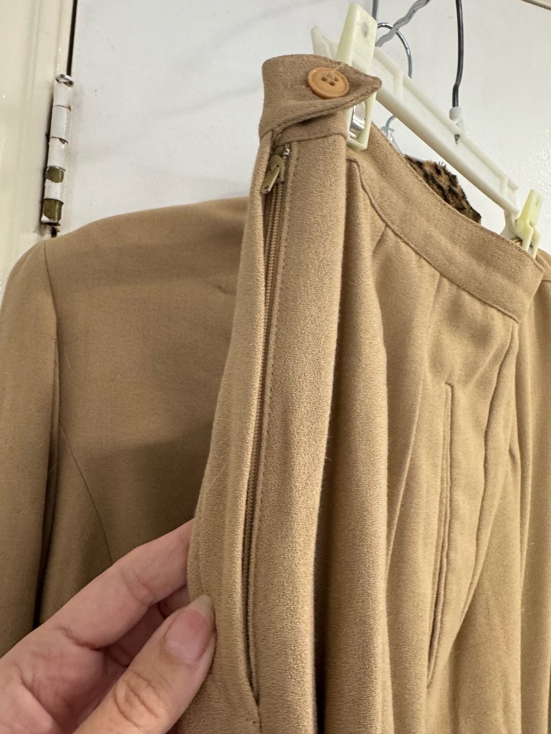 Kasper for A.S.L. Leopard Camel Faux Fur Trim Suit Size 8 10