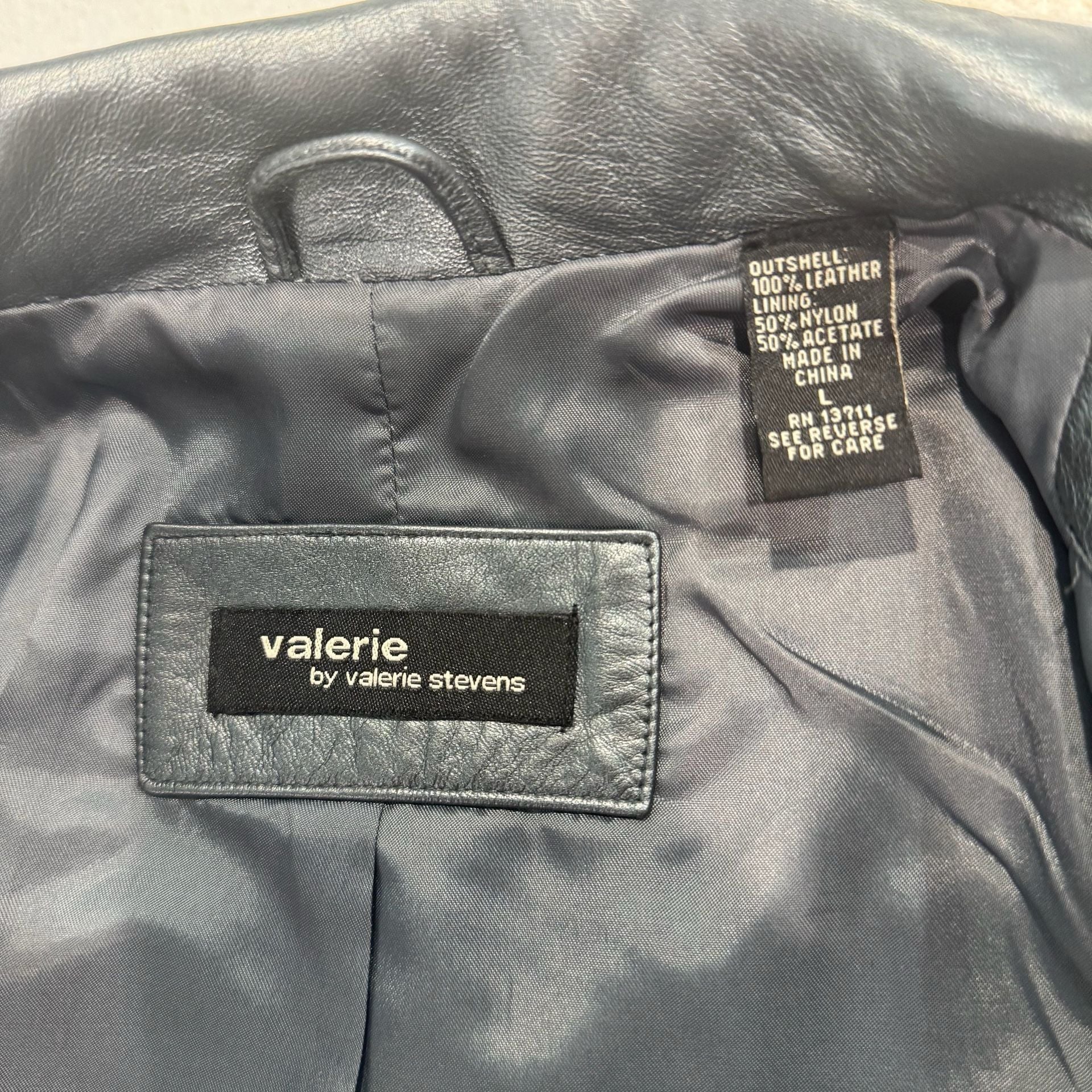 Vintage Y2K Valerie Stevens Gray Silver Leather Blazer Jacket Women’s Large 4