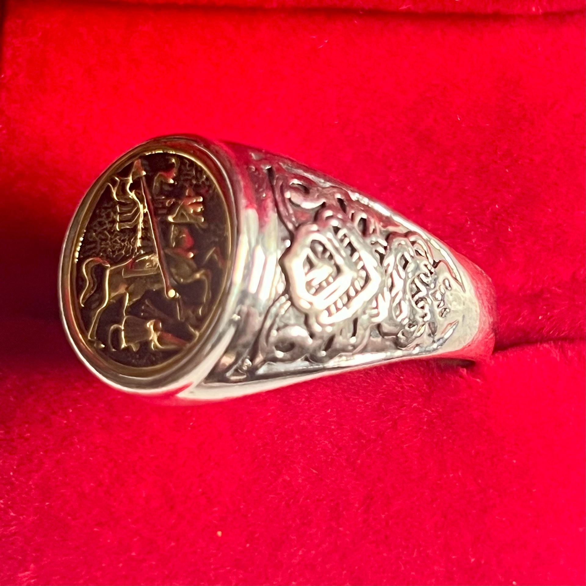 St George And The Dragon Signet Ring Two Tone Ring Size 13 5
