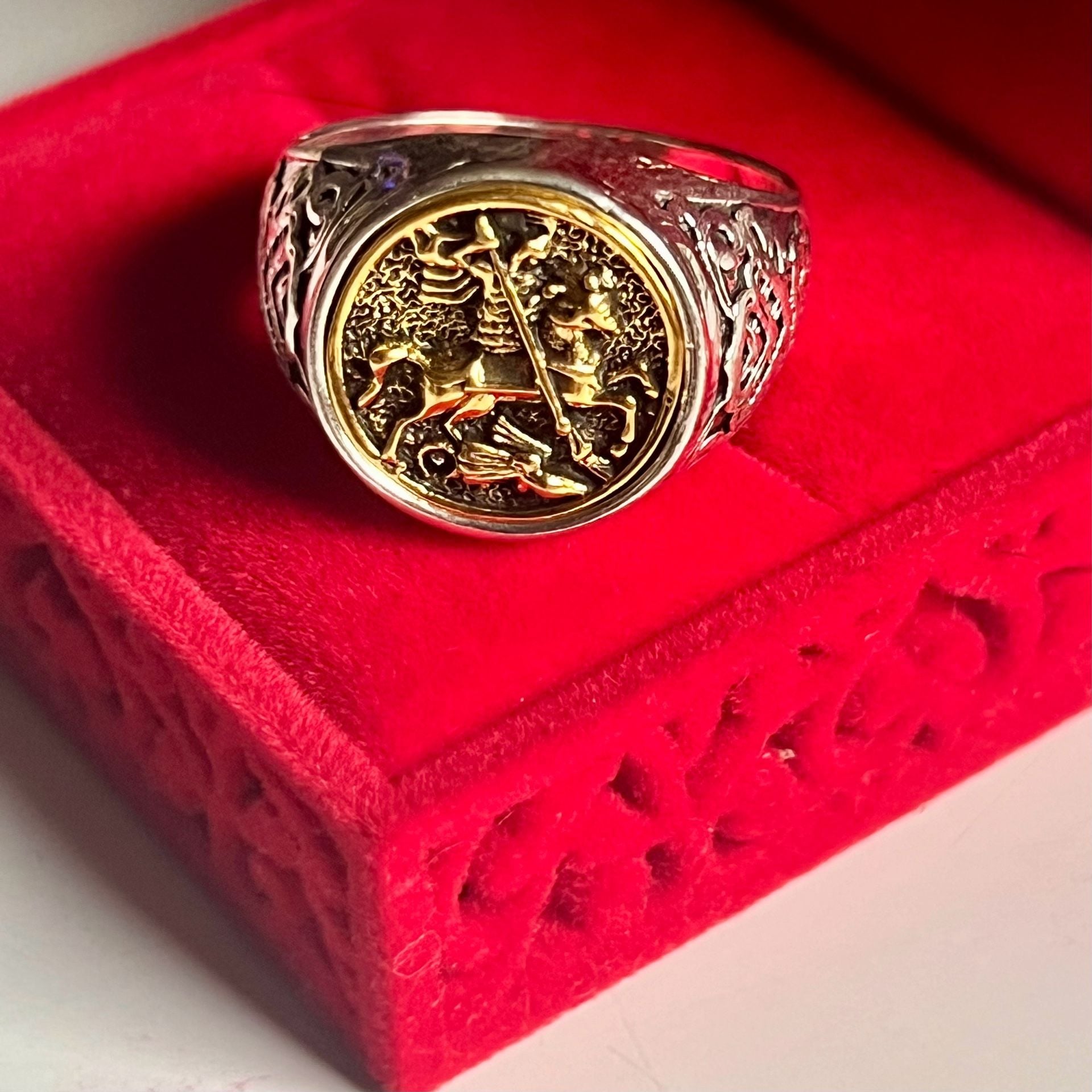 St George And The Dragon Signet Ring Two Tone Ring Size 13 6