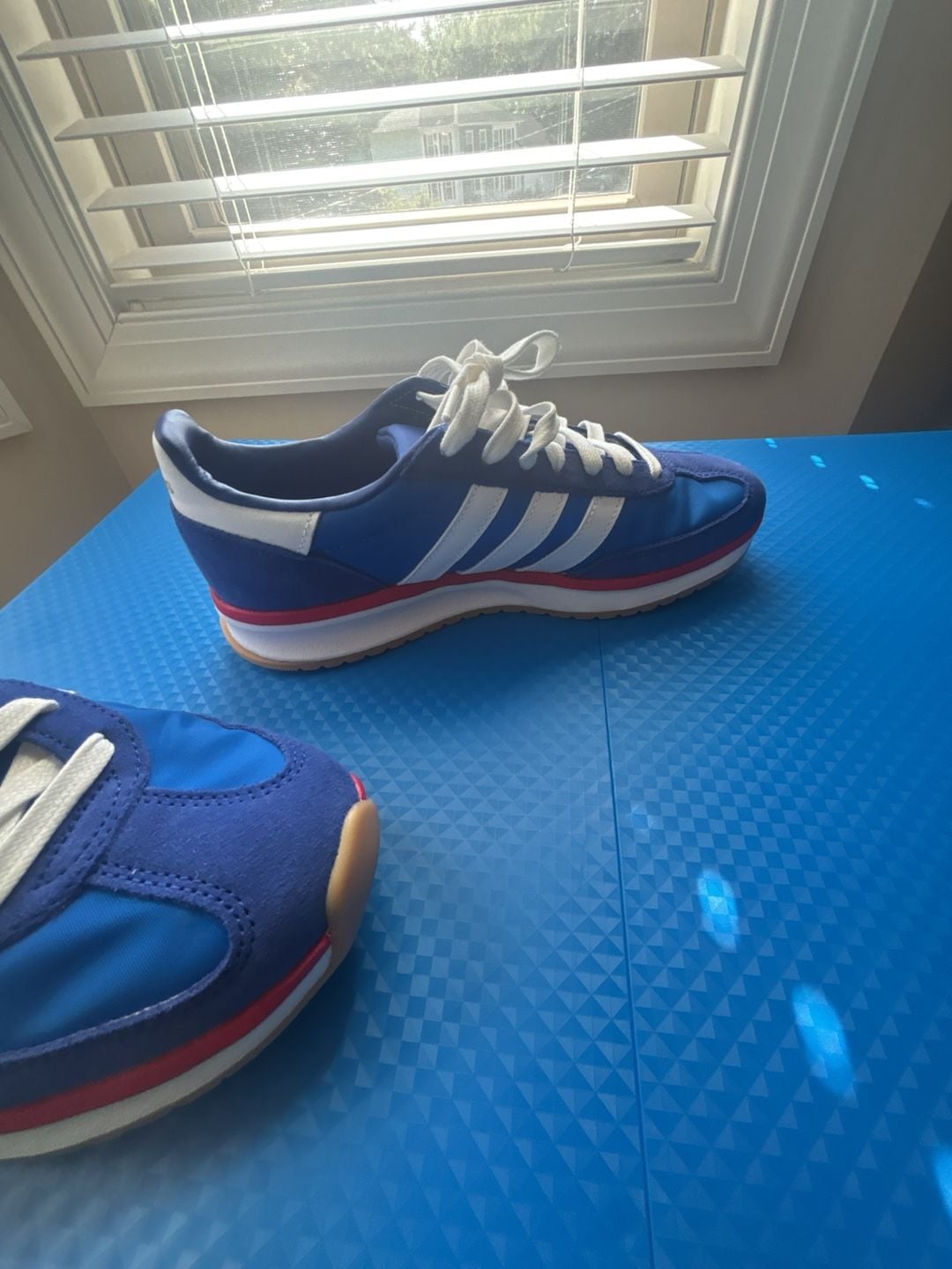 Adidas Run 70s 2.0 Size 8 Blue White Sneakers Shoes 9