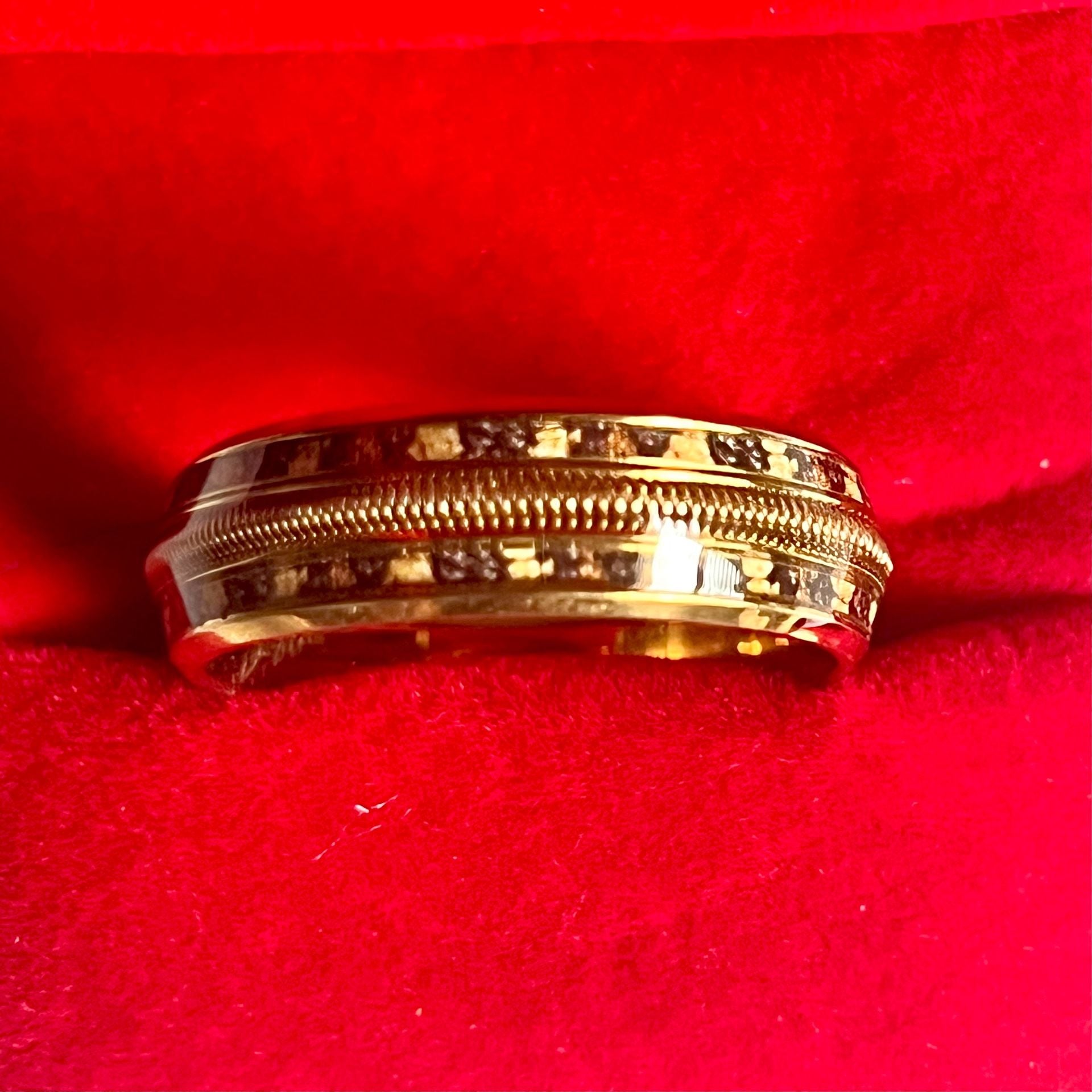 Tungsten Meteorite Guitar String Gold Leaf Ring 6mm Band Size 13 2