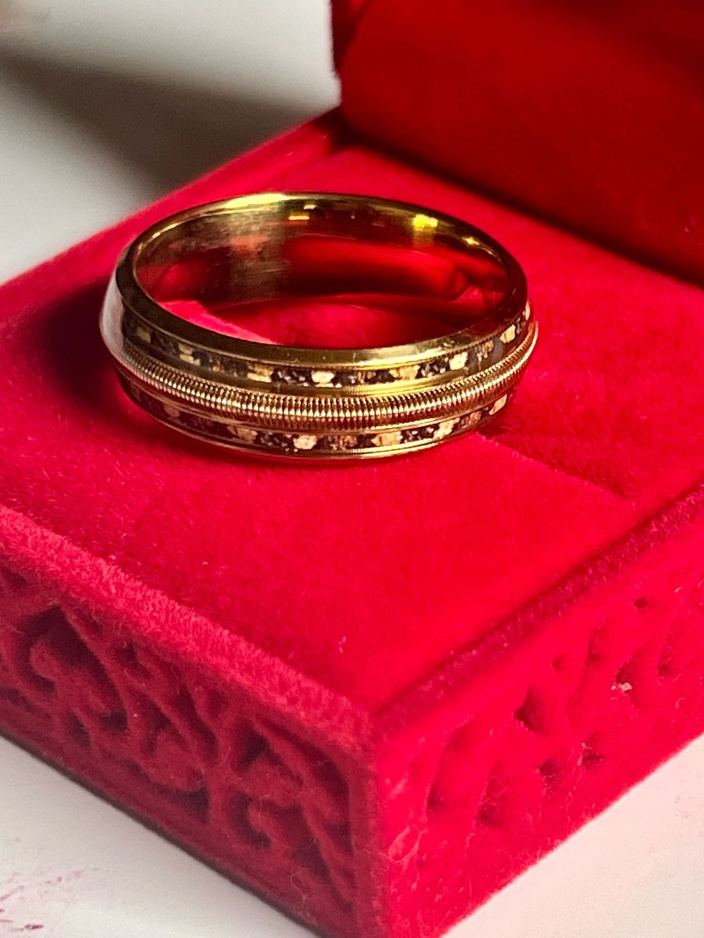 Tungsten Meteorite Guitar String Gold Leaf Ring 6mm Band Size 13 5