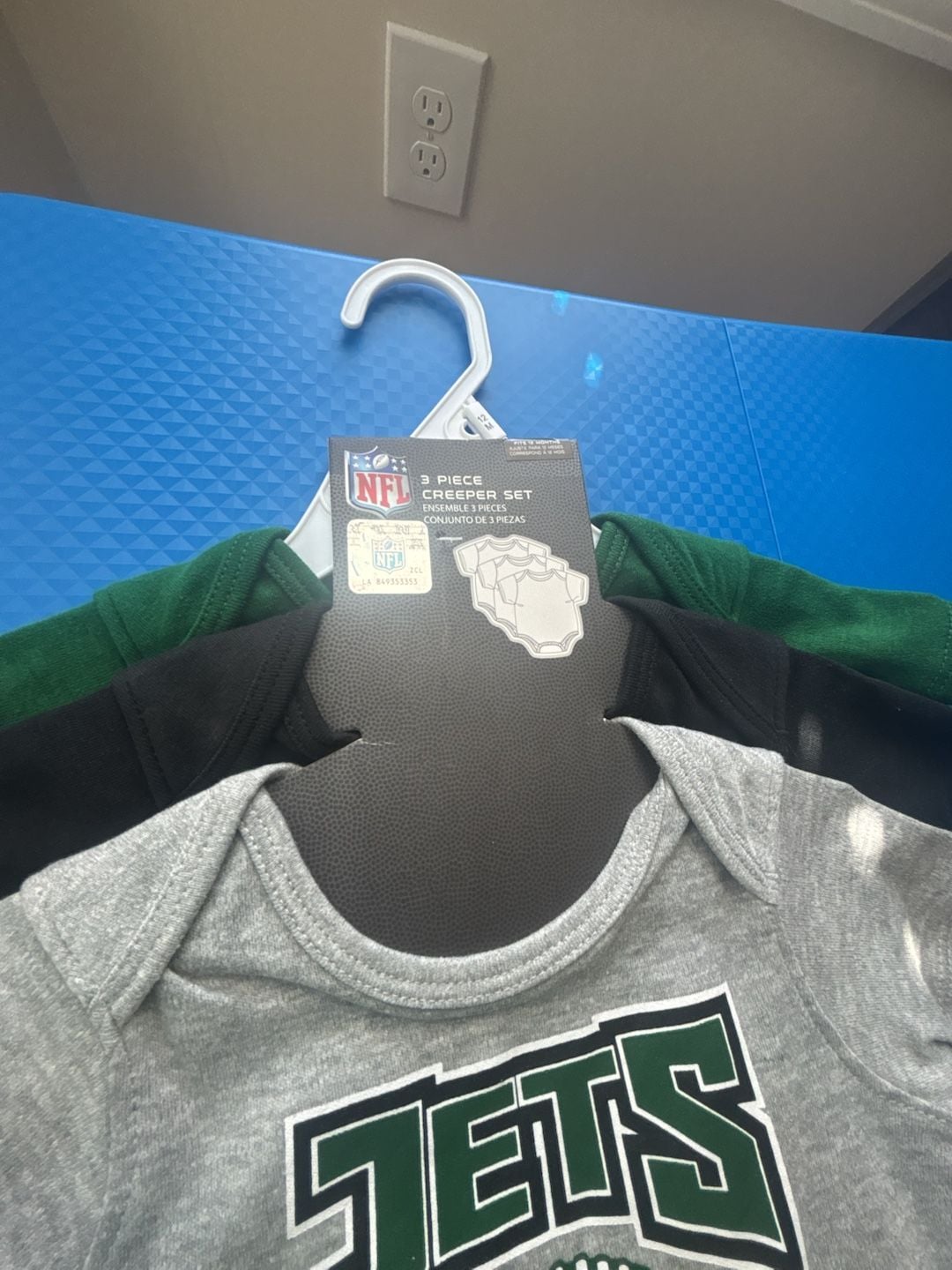 NFL New York Jets 3 Piece Creeper Set Size 12M Baby Bodysuit 7
