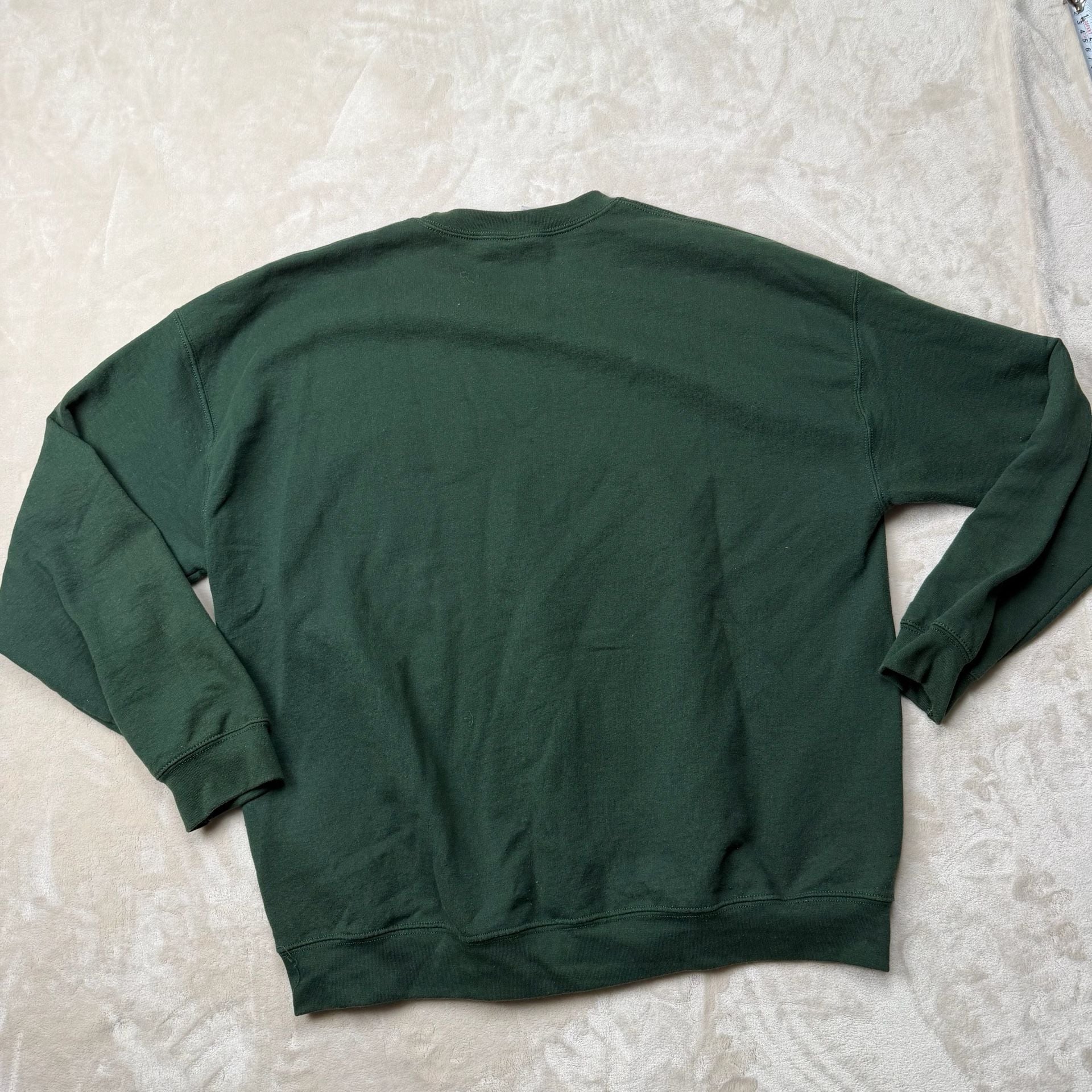 Gildan Heavy Blend Crewneck Size XL Green Hammer Saw Embroidered 7