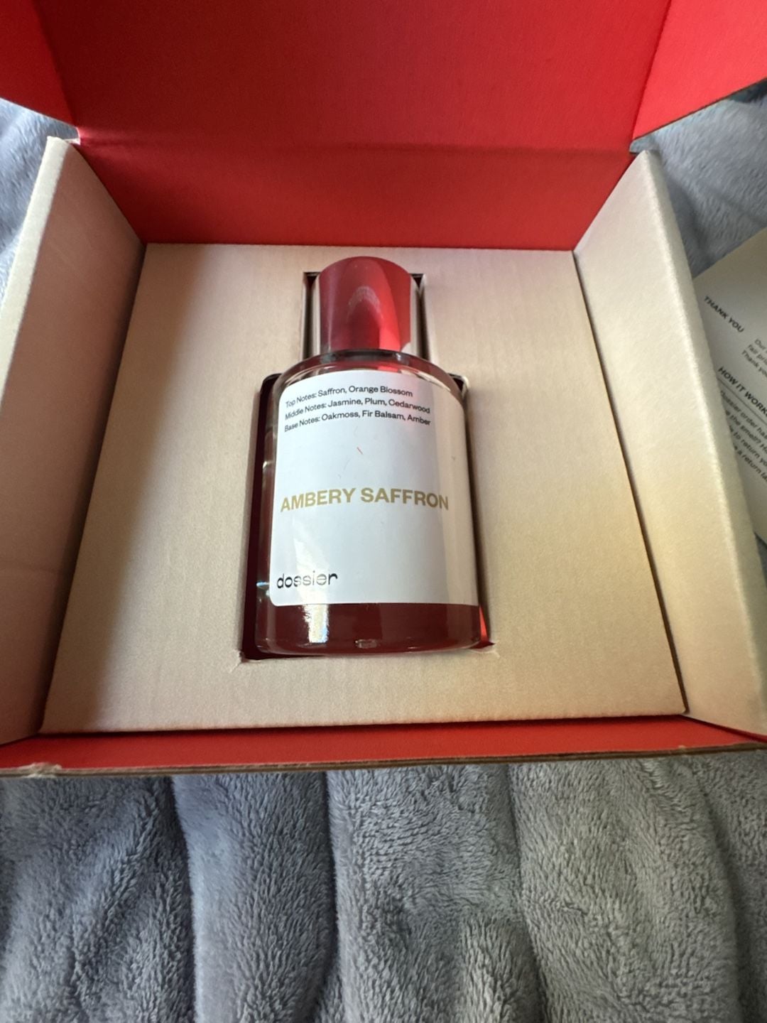Dossier Ambery Saffron 1