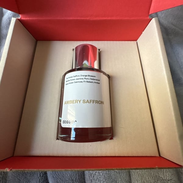 Dossier Ambery Saffron