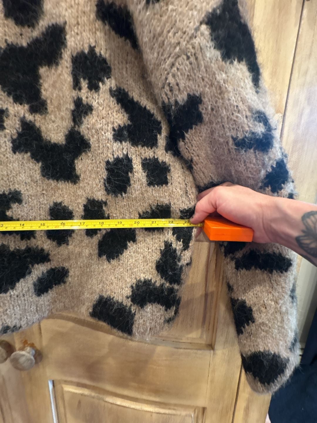 Cyrus Leopard Sweater Size XL Fuzzy Animal Print Crewneck 6