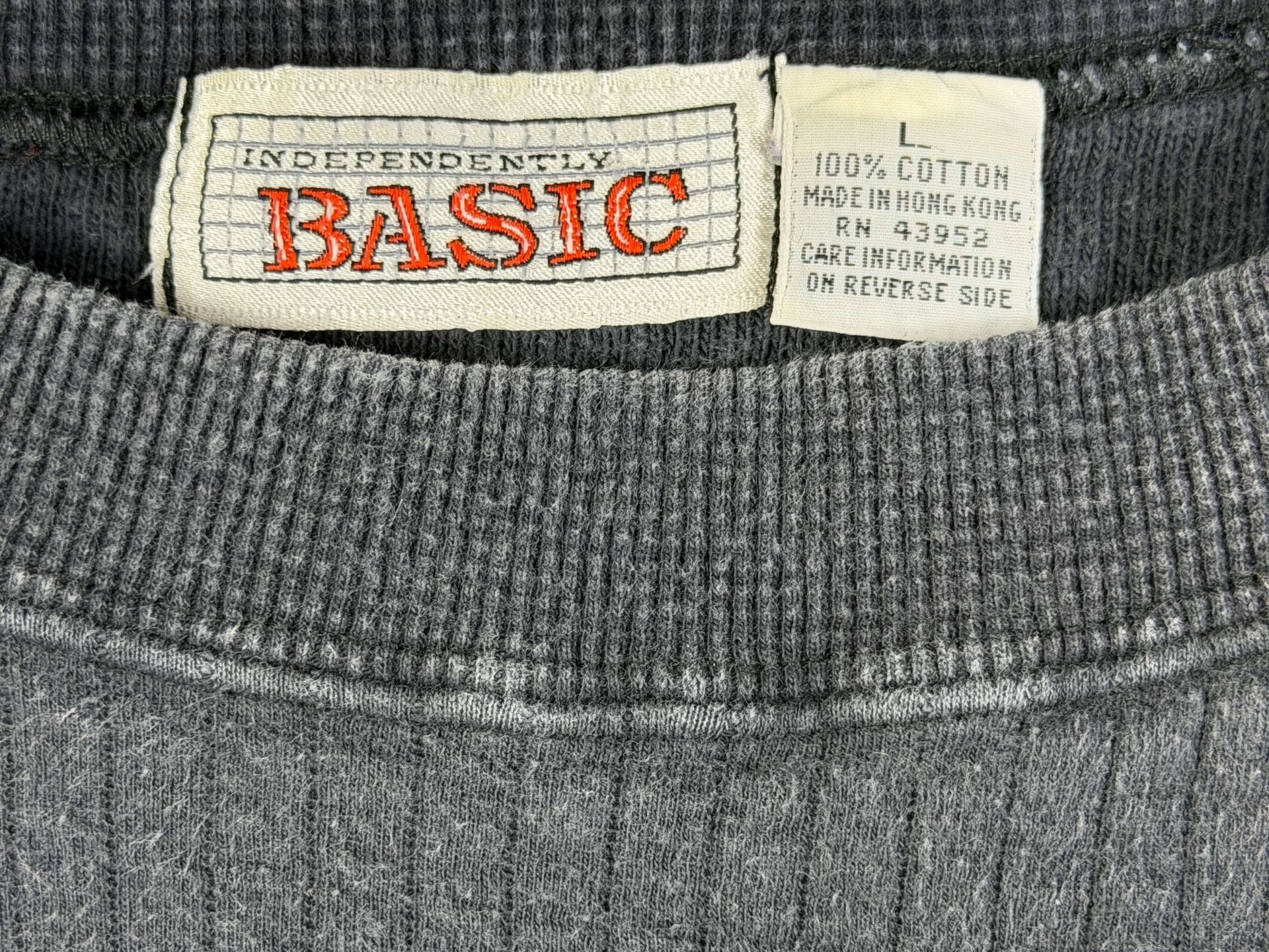 Vintage 90s Independently Basic Faded Crewneck L 9