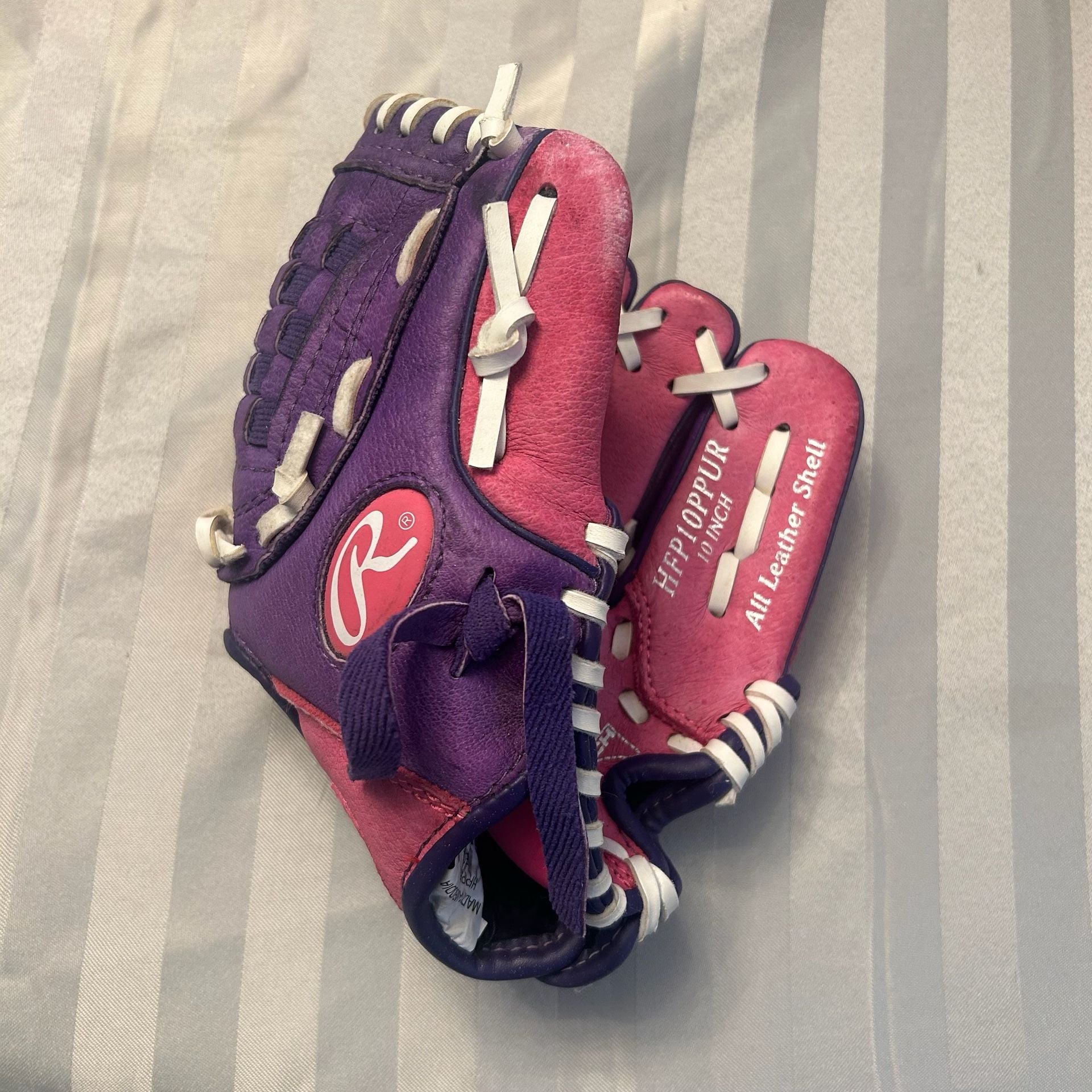 Rawlings 10" Youth Softball Glove Purple/Pink + 2 Wiffle Balls Bundle 3