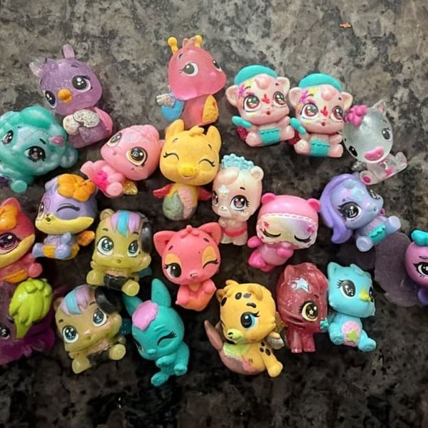 Hatchimals CollEGGtibles Mini Figures Lot of 22 Assorted Mystery Toys