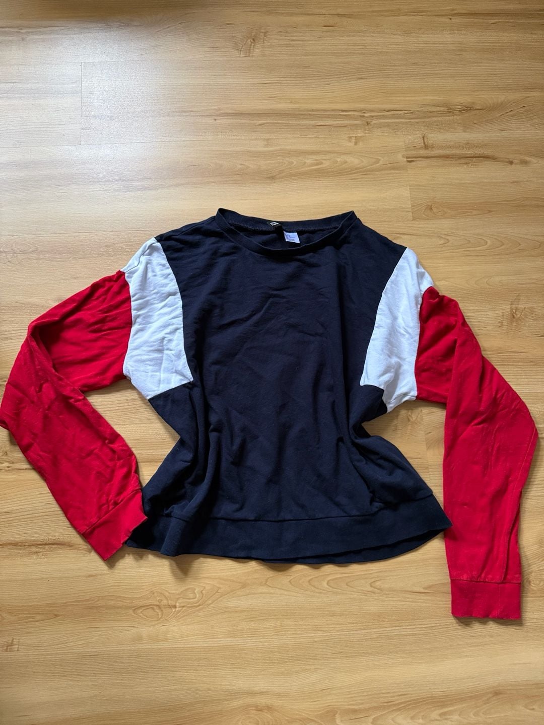 Divided By H&M Colorblock Long Sleeve Sweatshirt Size M 2