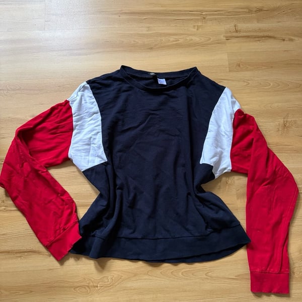 Divided By H&M Colorblock Long Sleeve Sweatshirt Size M