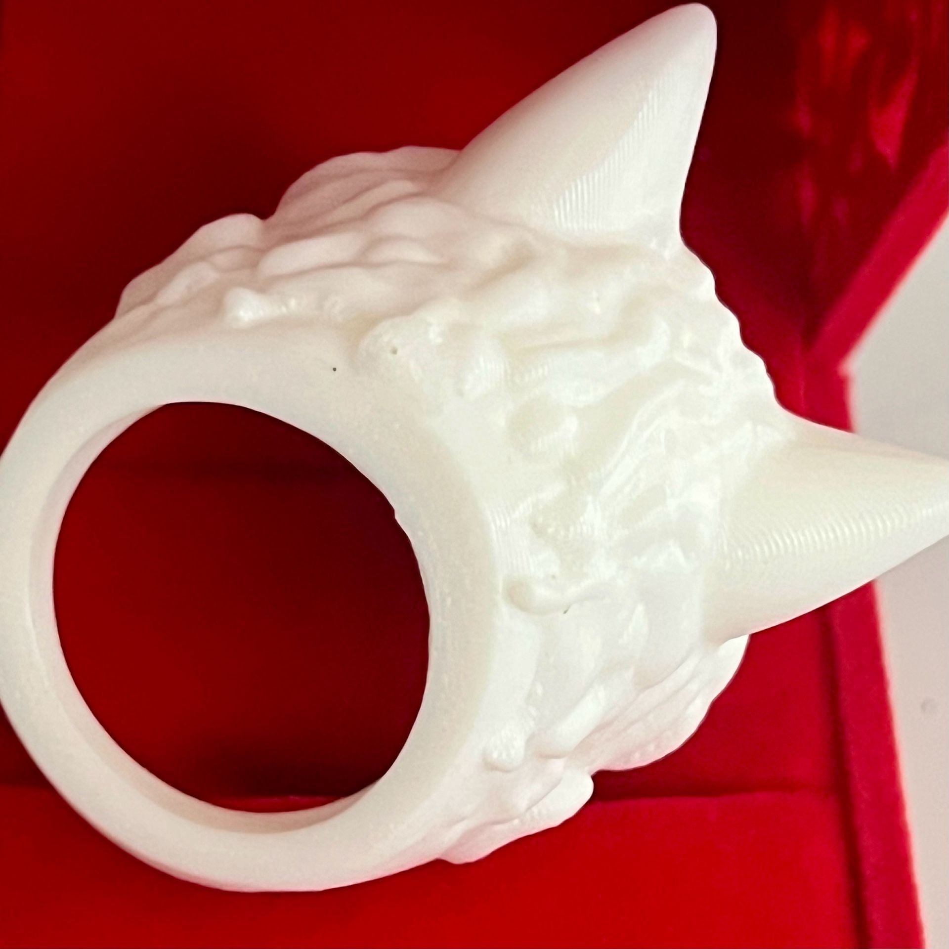 3D Printed White Wolf Head Ring Gothic Design Size 13 5