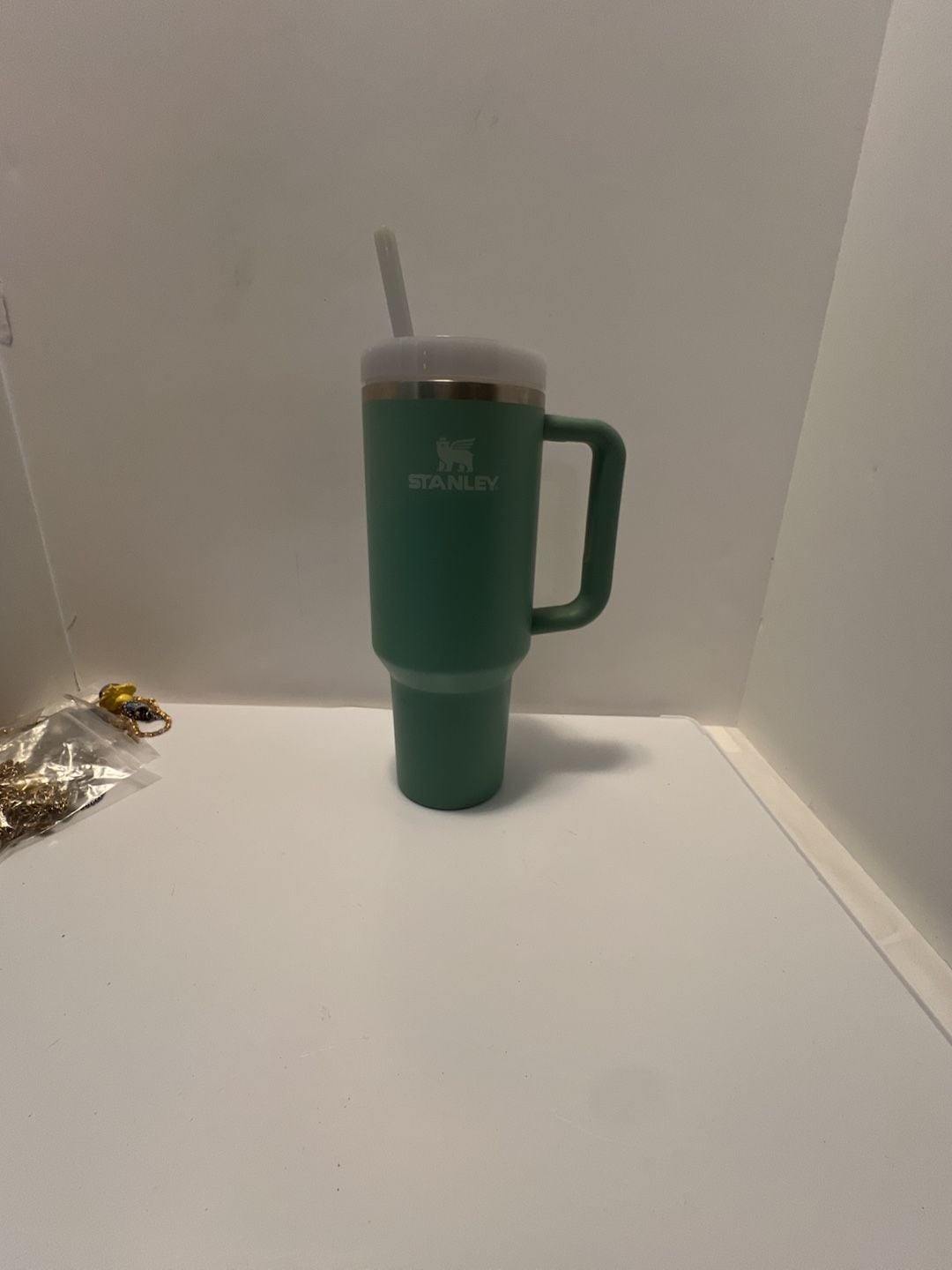 Stanley Quencher H2.0 Flowstate Tumbler 40 oz Green 1